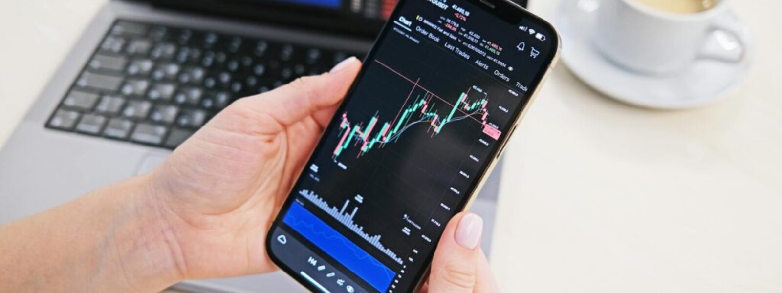 NZ Stocks Face Fresh Volatility as RBNZ Signals Cautious Rate Path Amid Global Uncertainty — featured image