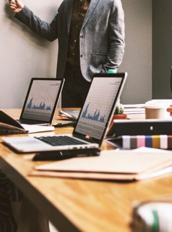 New Zealand Tech Sector Faces Skilled Visa Crackdown as Government Tightens Immigration Rules — featured image