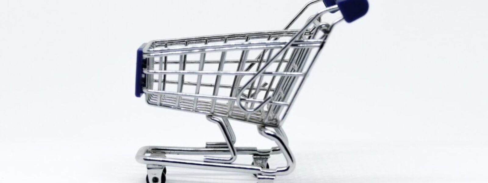 New Zealand Retail Giants Face Critical Store Closure Decisions as Consumer Spending Patterns Shift — featured image