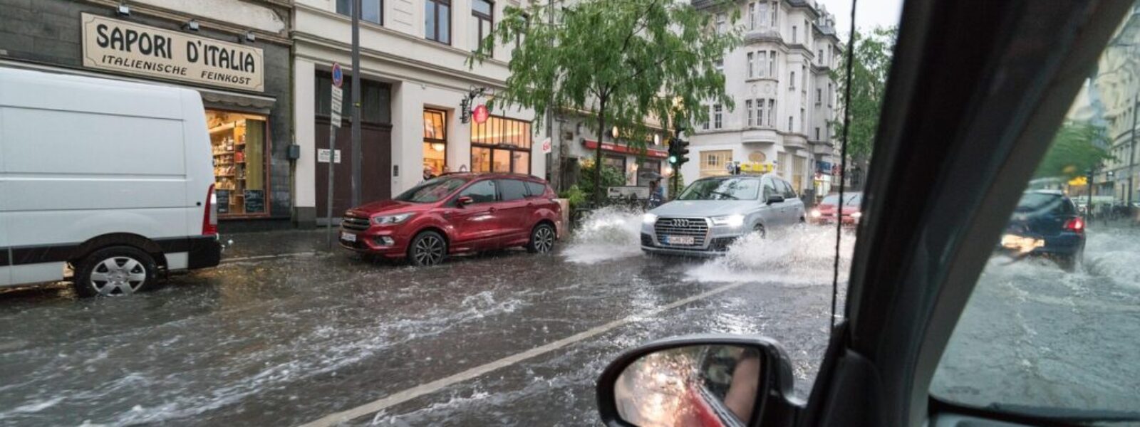 Auckland Faces Major Infrastructure Challenges as Severe Weather Pattern Intensifies Economic Disruption — featured image