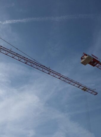 NZ Stocks Face Headwinds as Infrastructure Spending Cuts Hit Construction Sector — featured image