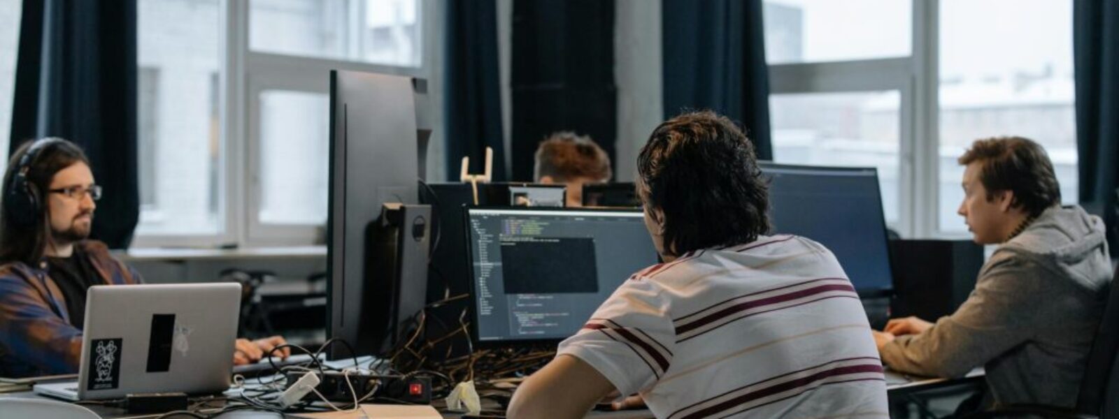 New Zealand Tech Sector Faces Critical Skills Shortage as AI Demand Surges in 2026 — featured image