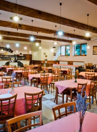 hospitality labour shortage — Hospitality