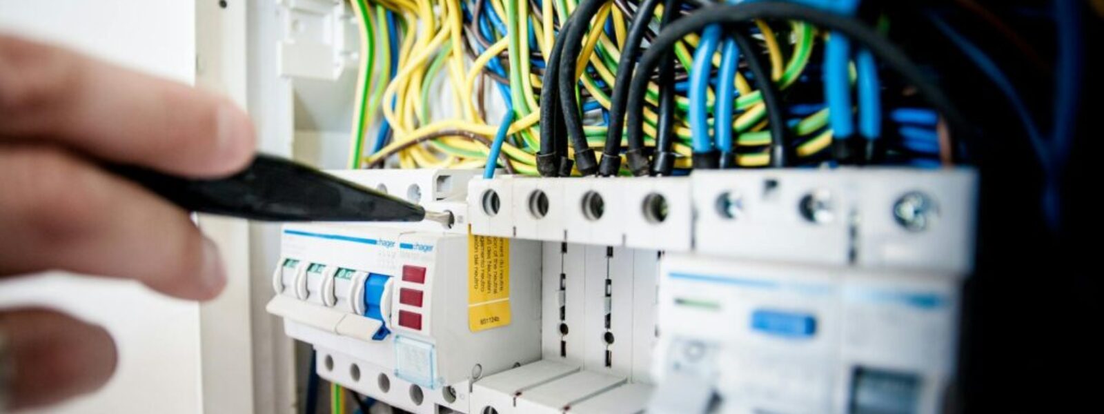 electrical safety standards — Tradies