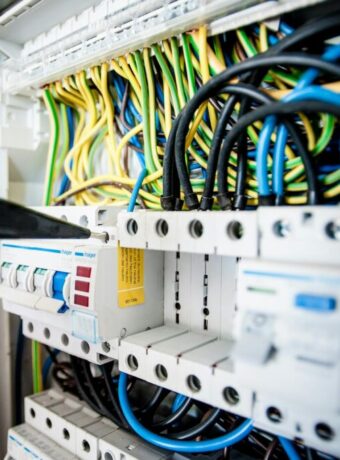 electrical safety standards — Tradies